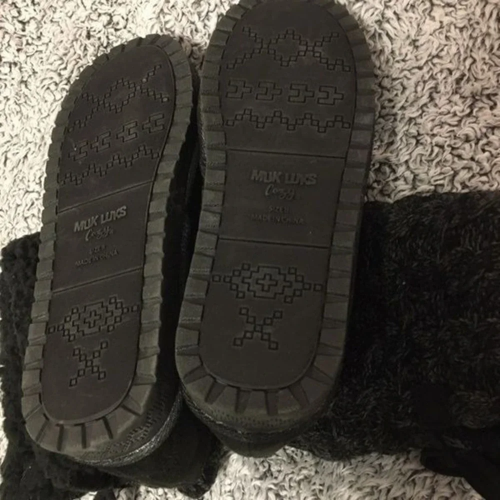 Muk Luk Sz 8 Black Fold Over Knit Boots
